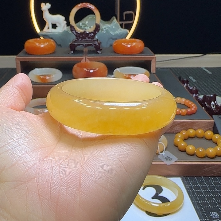 天***乐石英质玉（黄龙玉）合金手镯