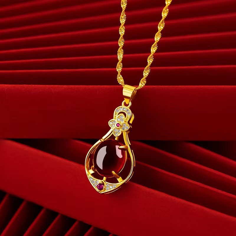 合金项链 爆款四叶草水滴形吊坠正红复古风妈妈款贵气饰品