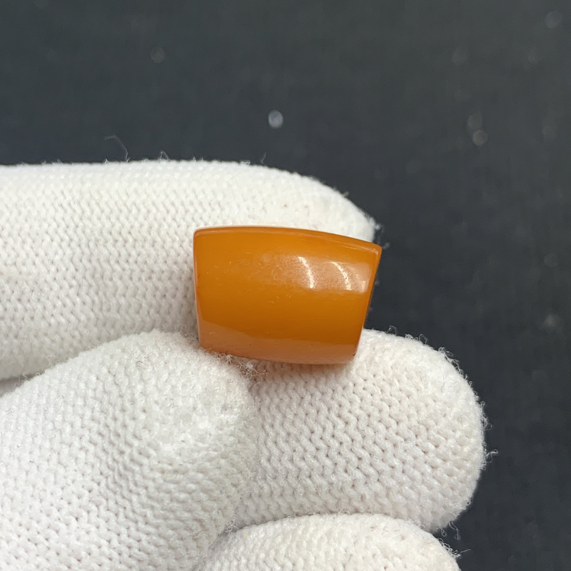 Q1269保真原矿俄料尺寸11.3*15.9mm蜜蜡单颗马蹄斜切顶珠支持复检