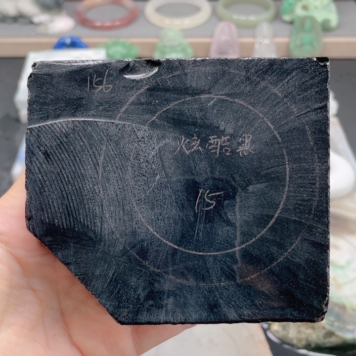 石英质玉未镶嵌手镯定制