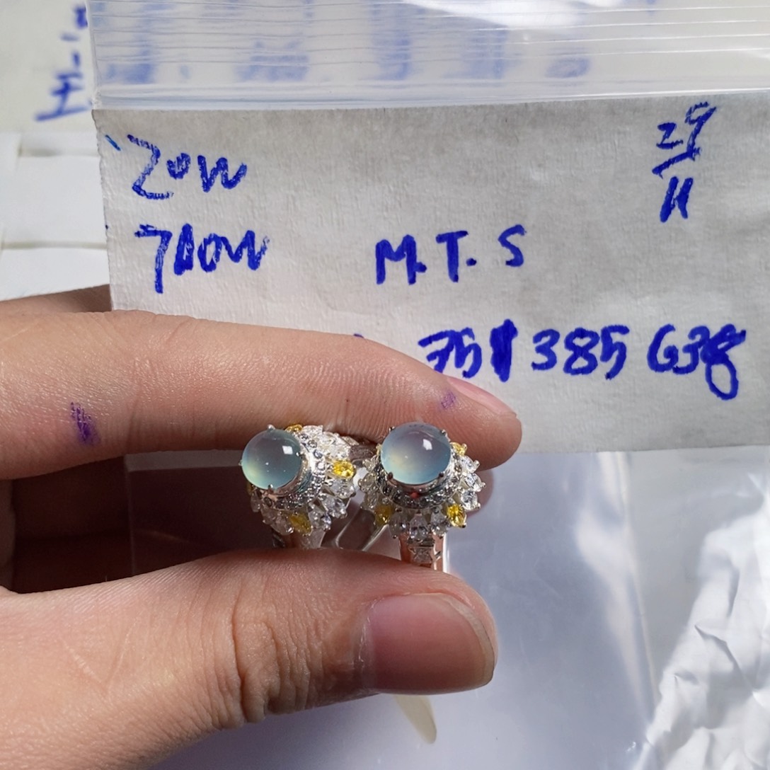 未镶嵌定制翡翠鱼*翡翠