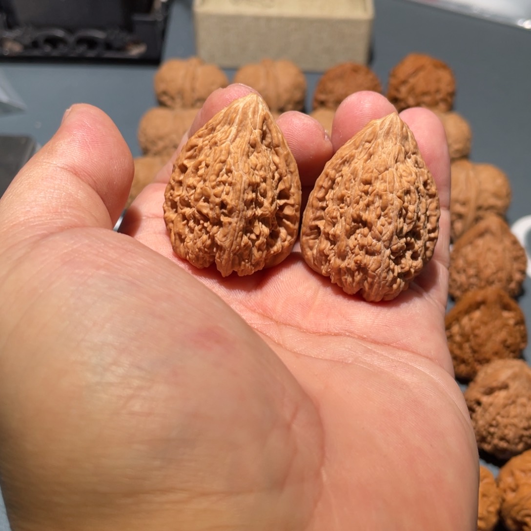 文玩核桃把件冬*塔尖32