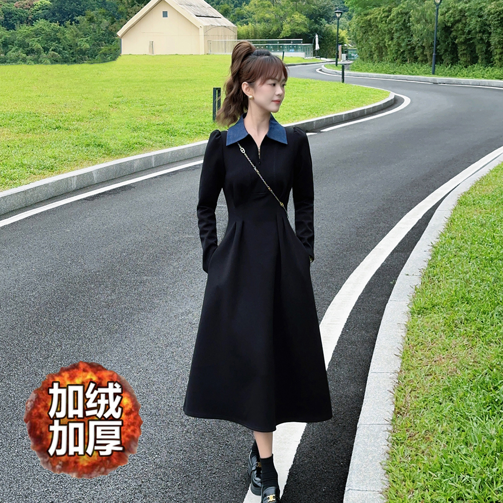 2025新款冬季加绒加厚小黑裙牛仔翻领显瘦拉链连衣裙纯色中长款