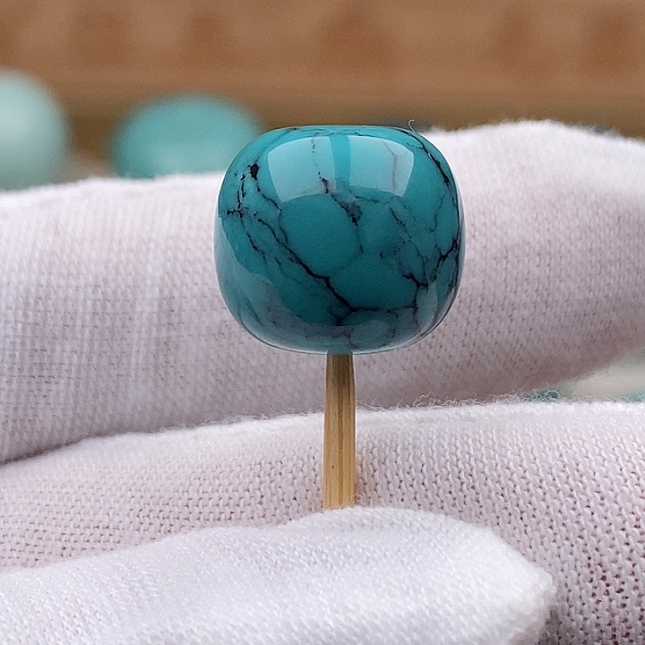 绿松石未镶嵌珠宝奇石14