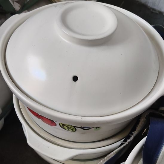 九***一瓷直径24厘米深度12厘米