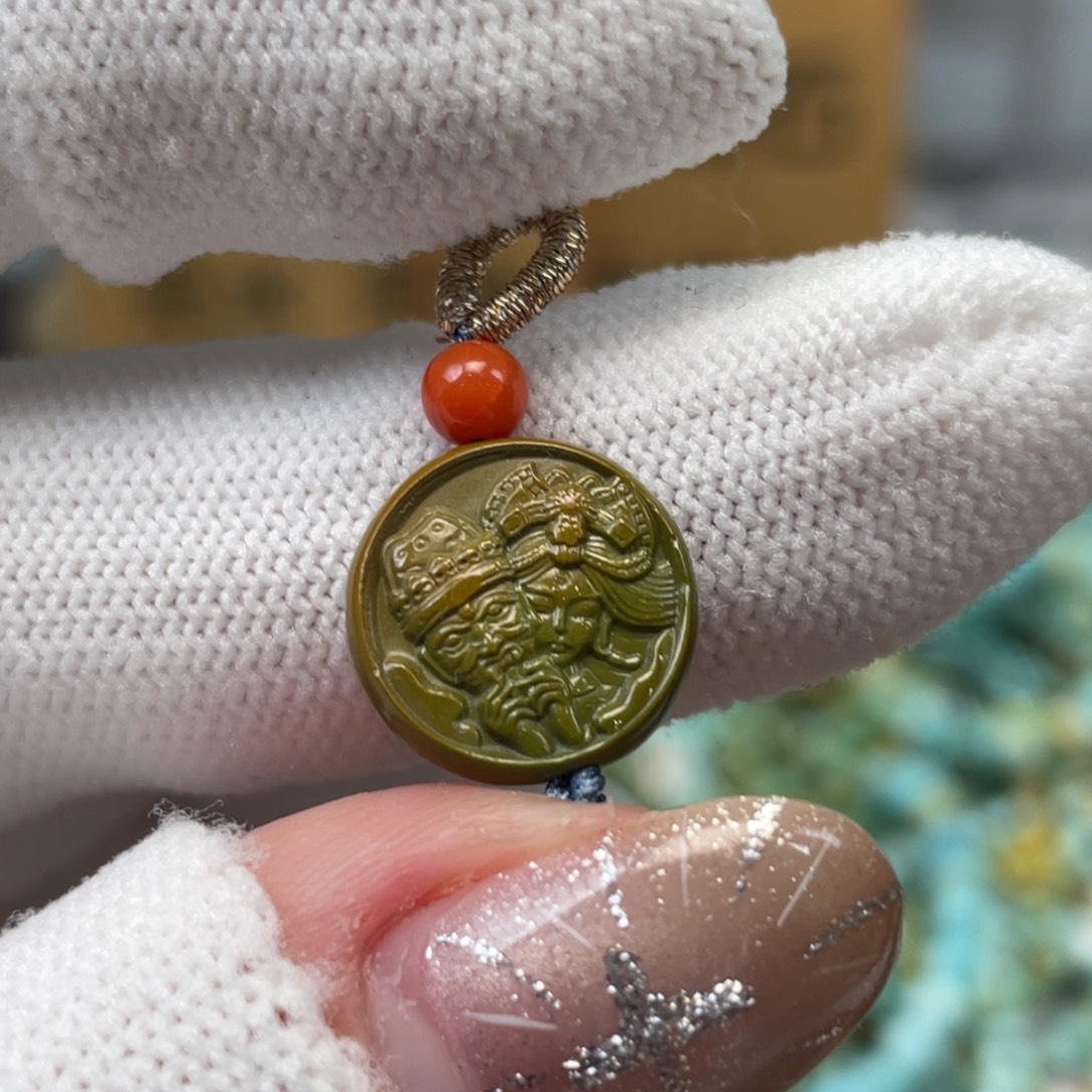 绿松石未镶嵌挂件