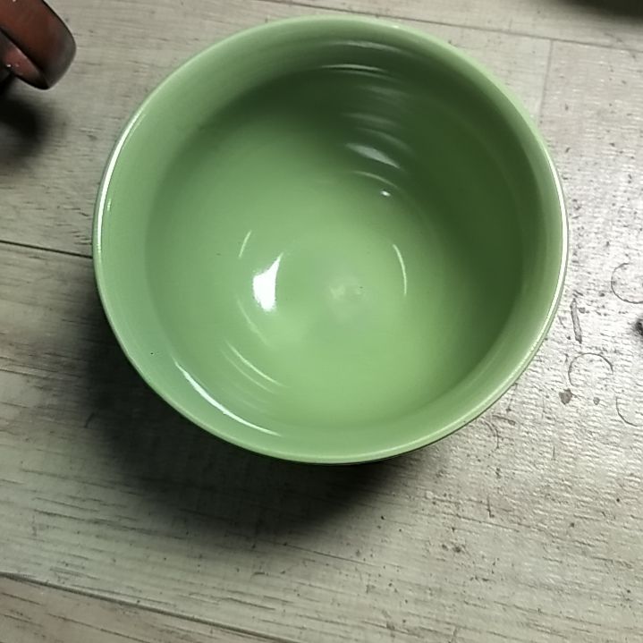 盘瓷片陶瓷杯盘壶碗都有