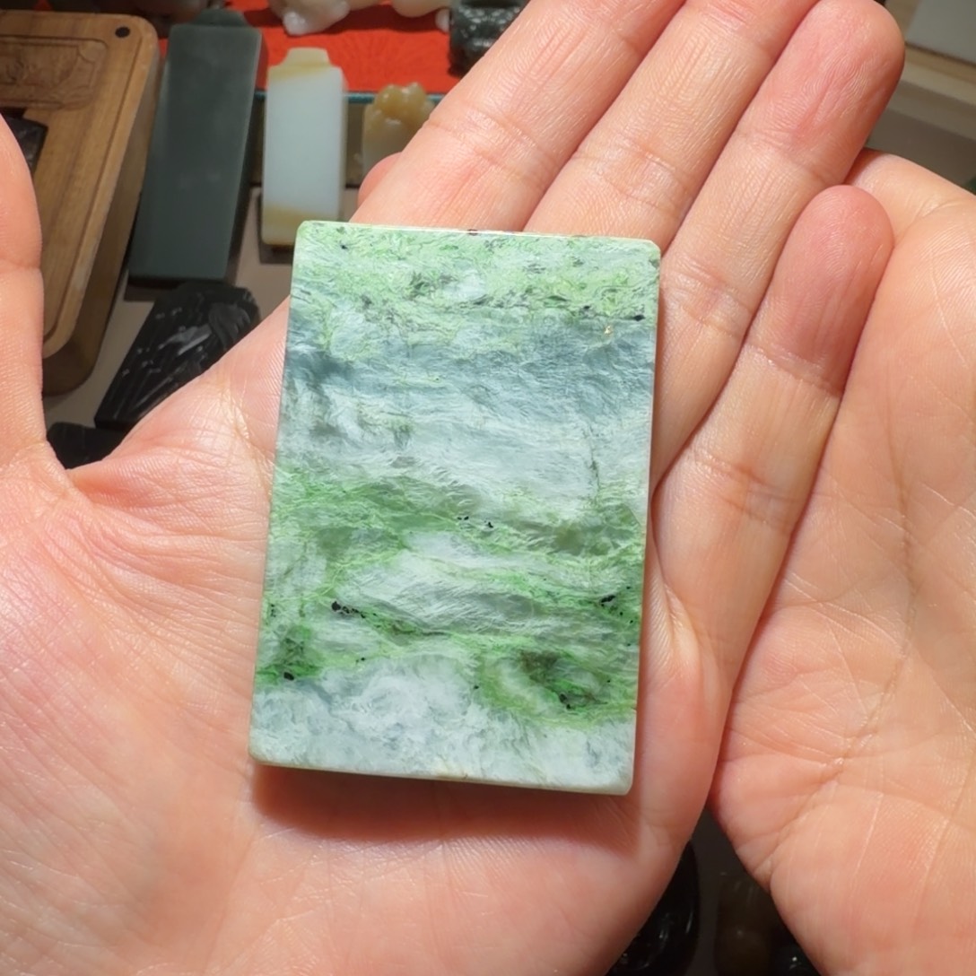 飞***逸和田玉未镶嵌颈饰