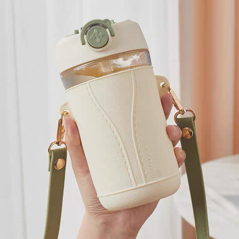 潮流轻奢款大容量带背带随行玻璃水杯520ml不挑款