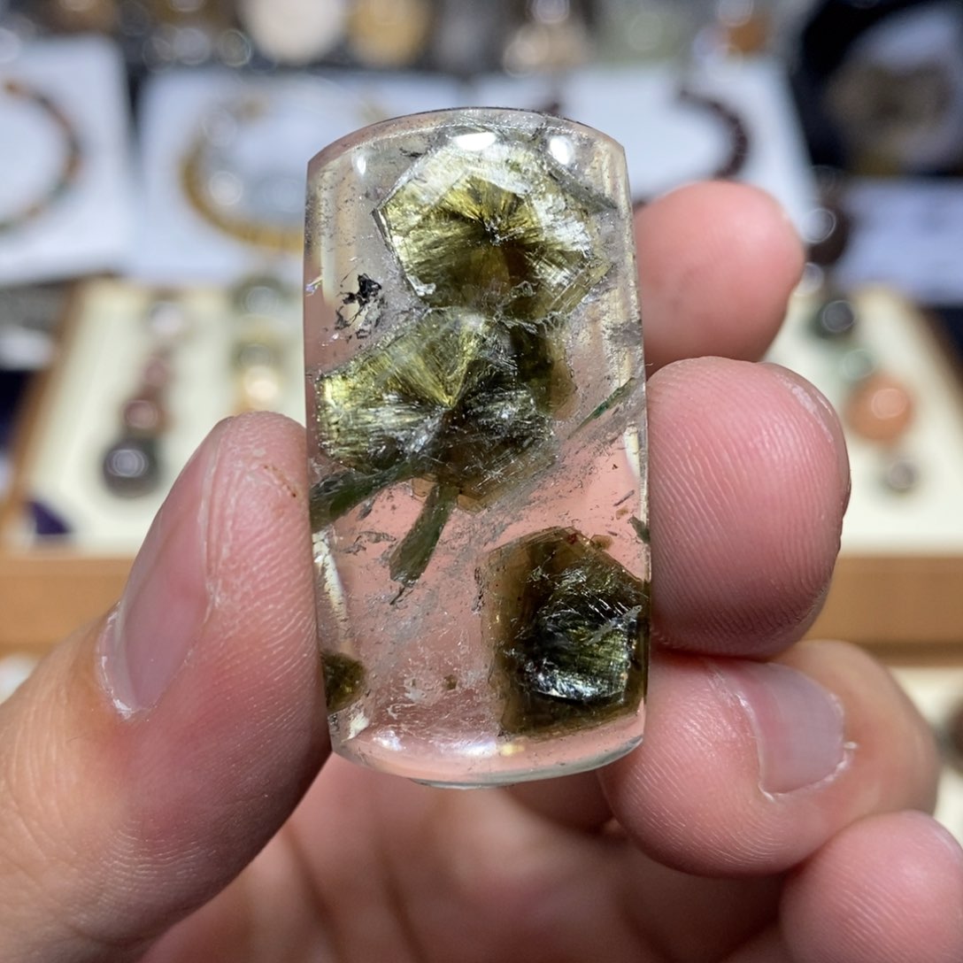 水晶吊坠未镶嵌水晶