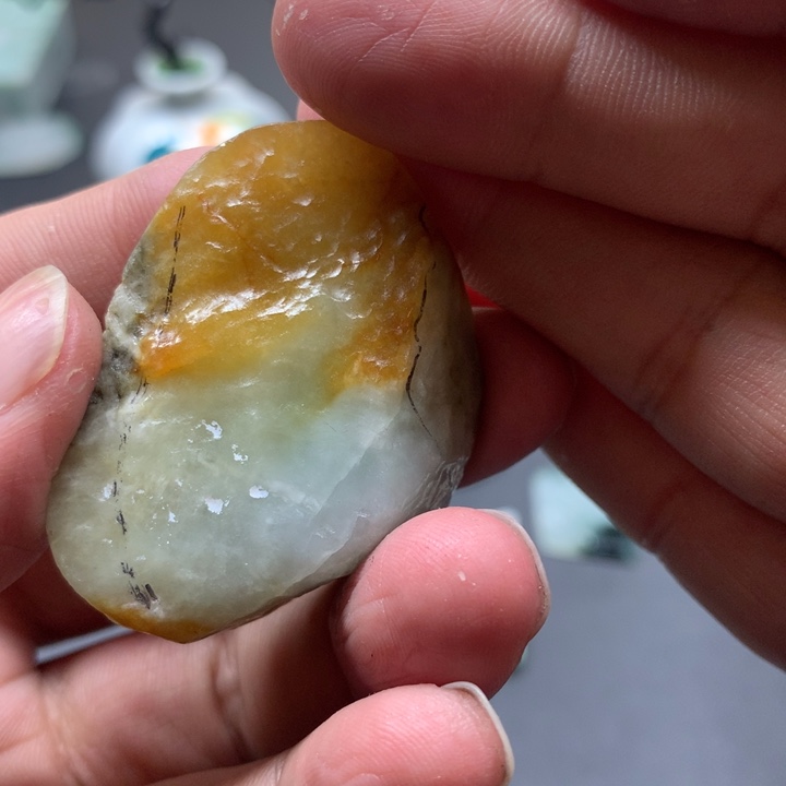 翡翠颈饰未镶嵌翡翠