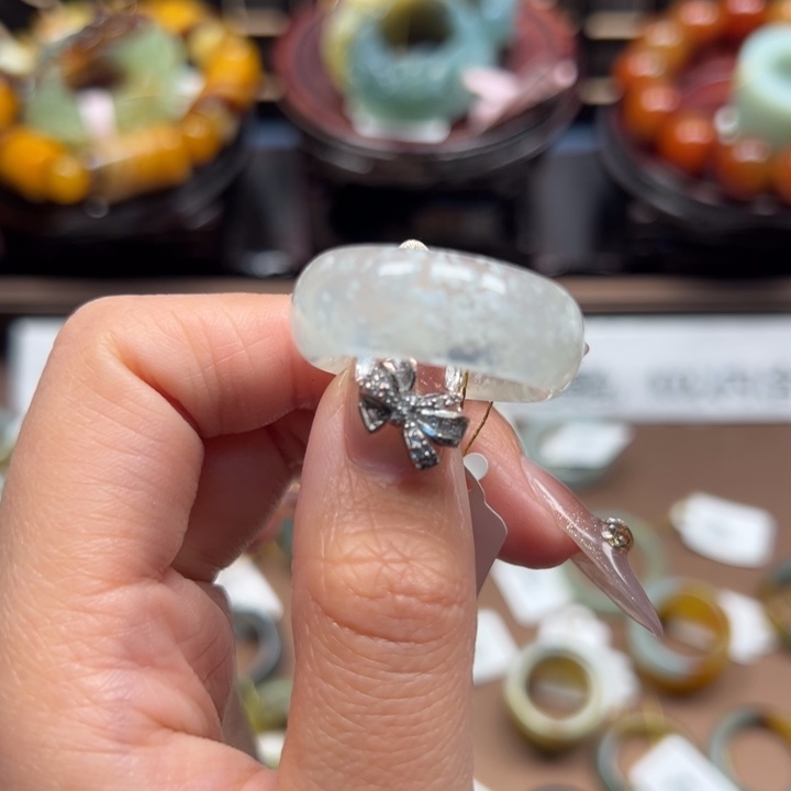 蛇纹石玉戒指未镶嵌