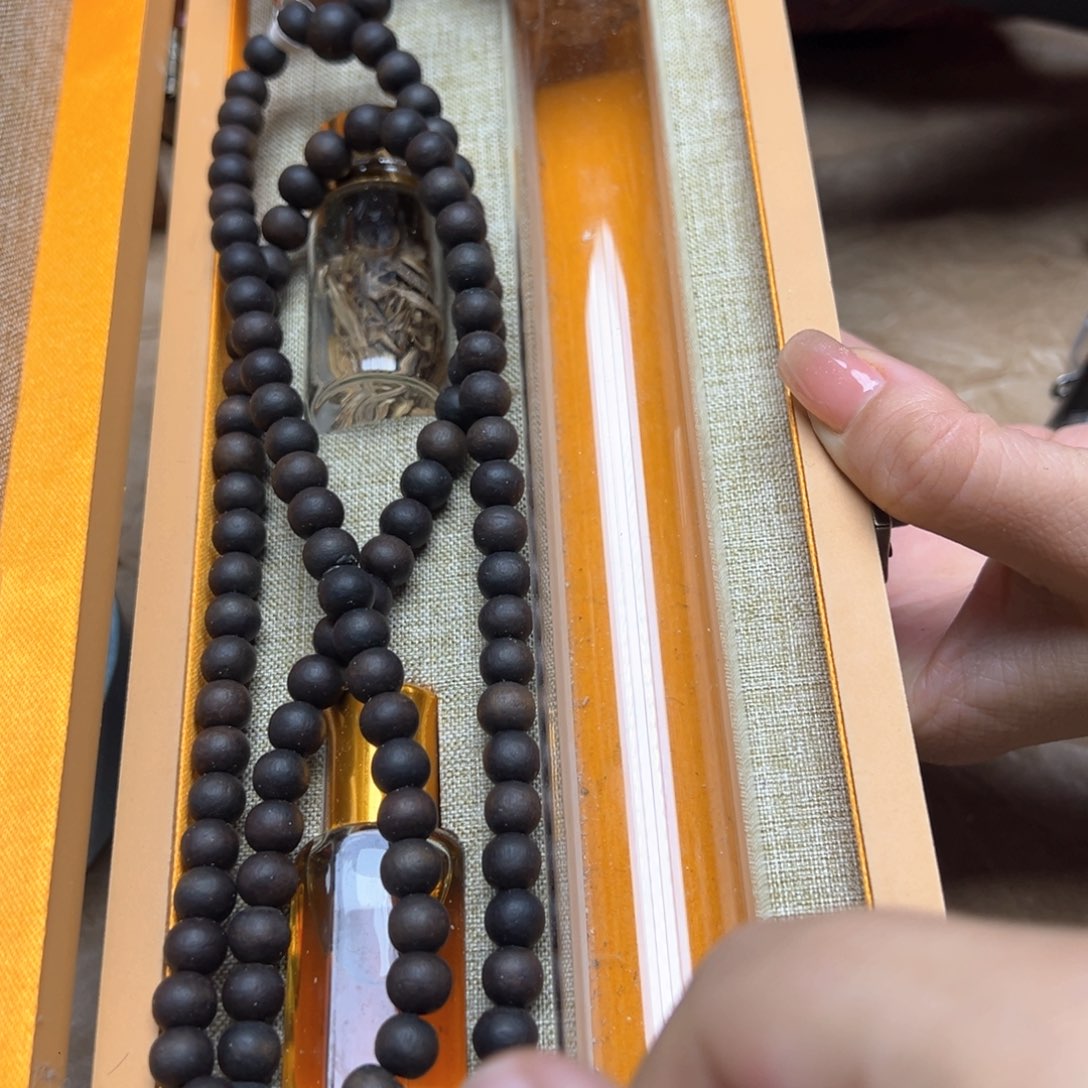 大叶紫檀（黑酸枝木类）