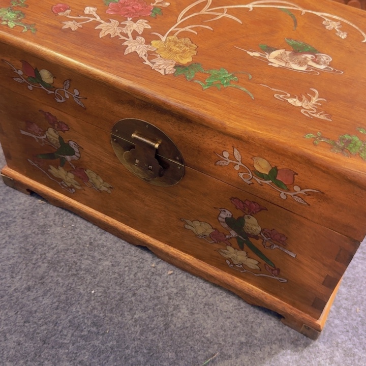 贡木箱的的的的的