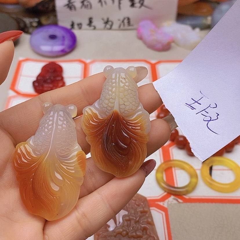 【闪购商品】未镶嵌玛瑙/玉髓珠宝半成品伊*