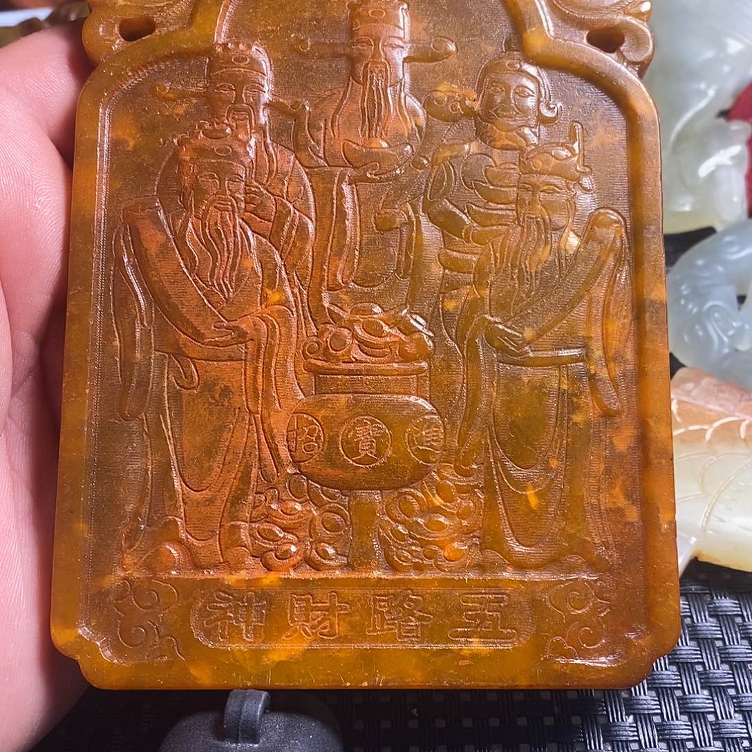岫玉未镶嵌珠宝奇石