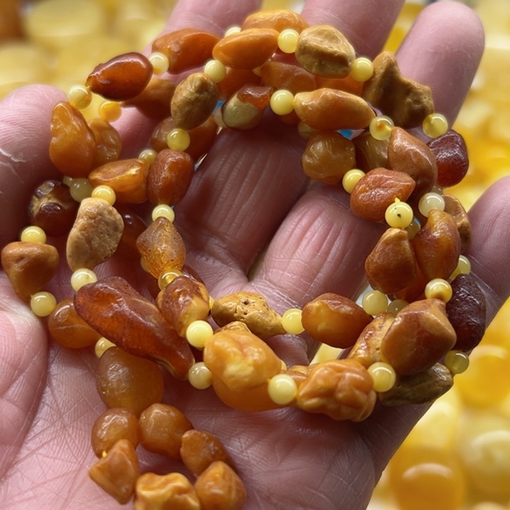 琥珀（矿物珀）颈饰未镶嵌