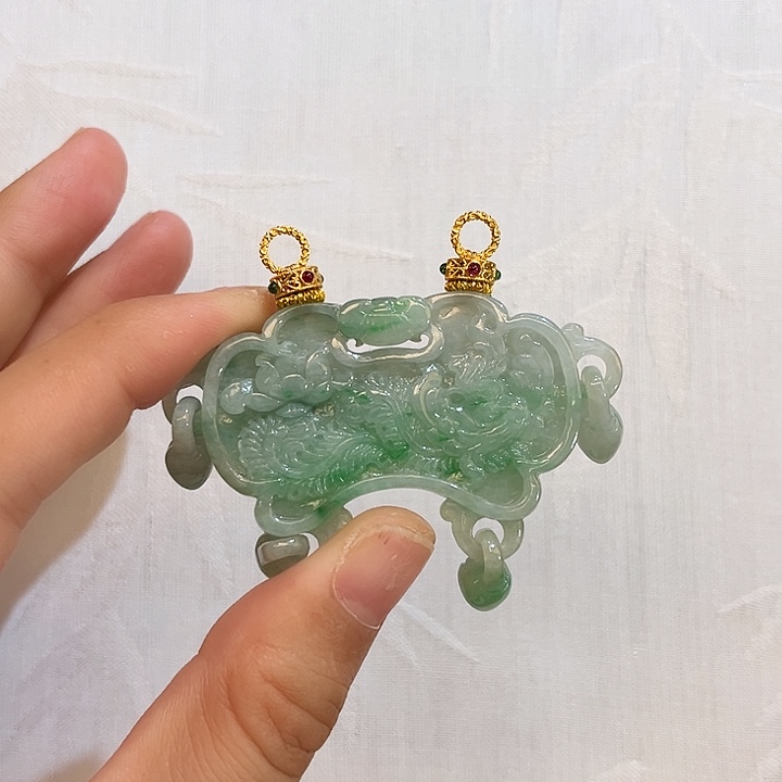 翡翠合金吊坠(赠链)