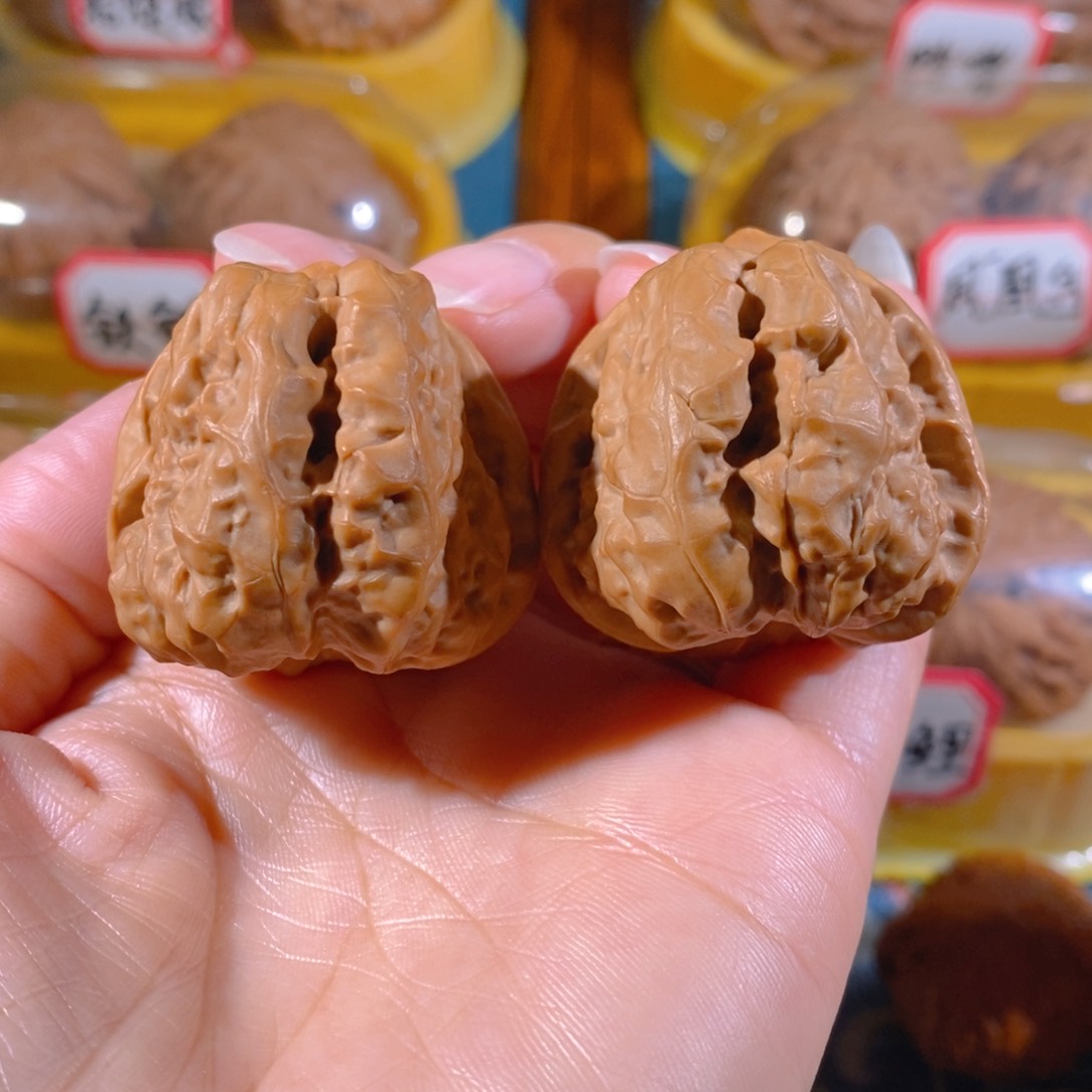 吊坠文玩核桃三角毒蟾