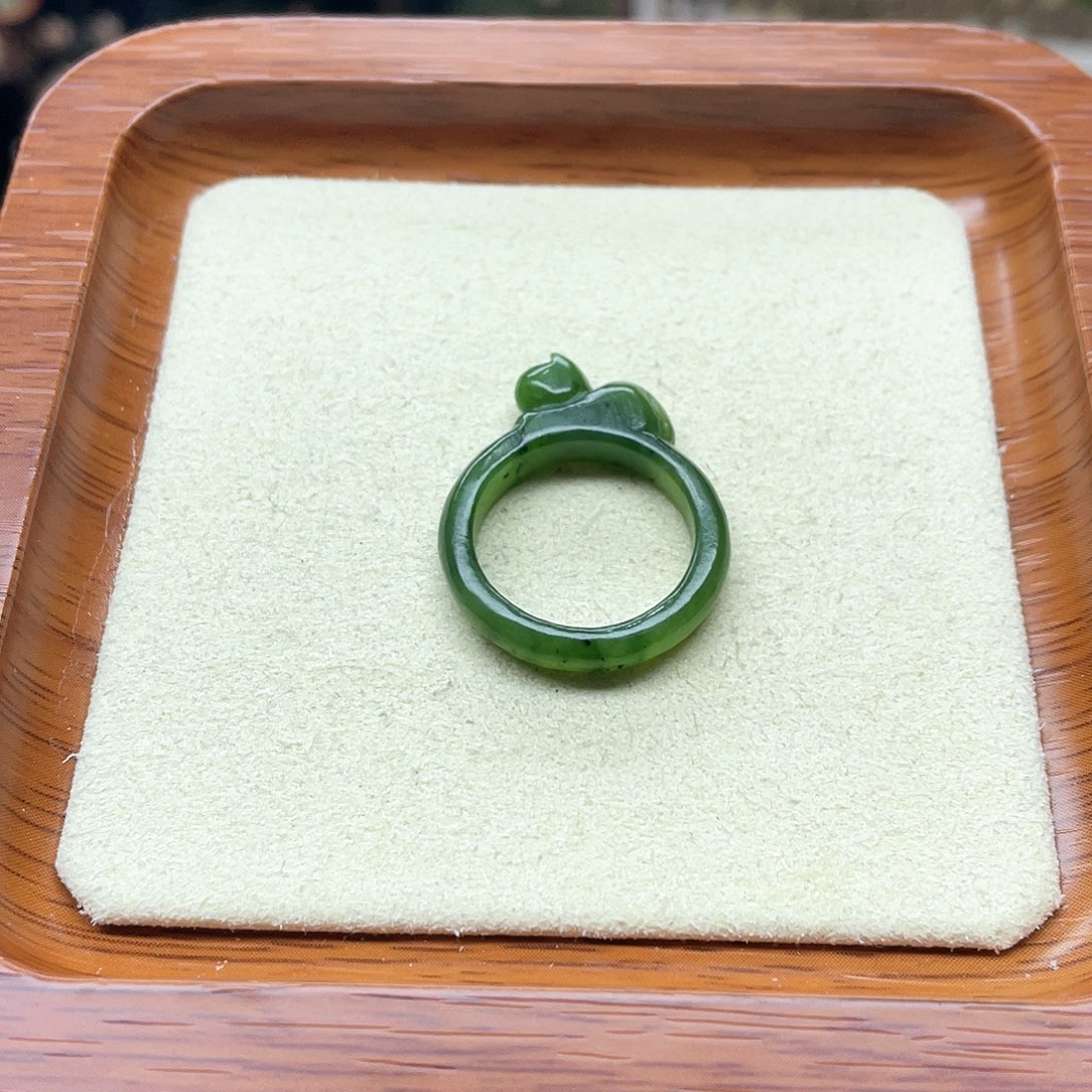 和田玉戒指未镶嵌爱****碧玉猫猫戒圈14号