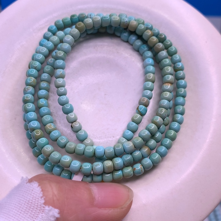 绿松石配饰未镶嵌