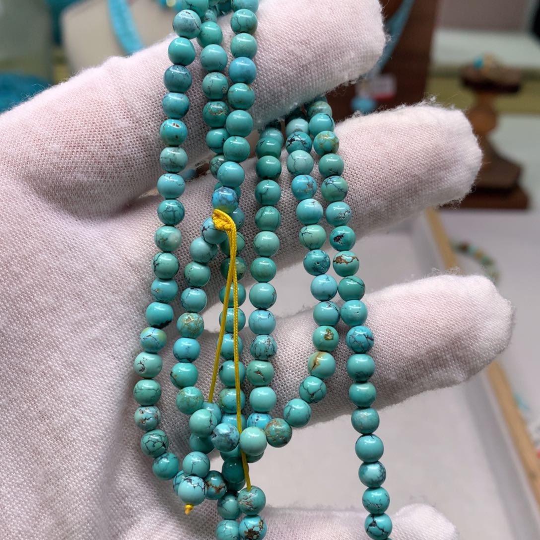 绿松石配饰未镶嵌