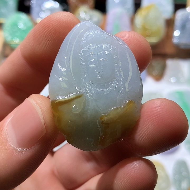 翡翠颈饰未镶嵌挂件