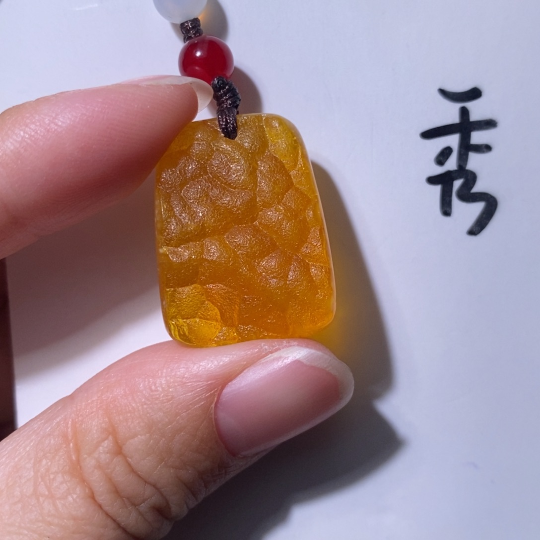 琥珀珠宝奇石未镶嵌