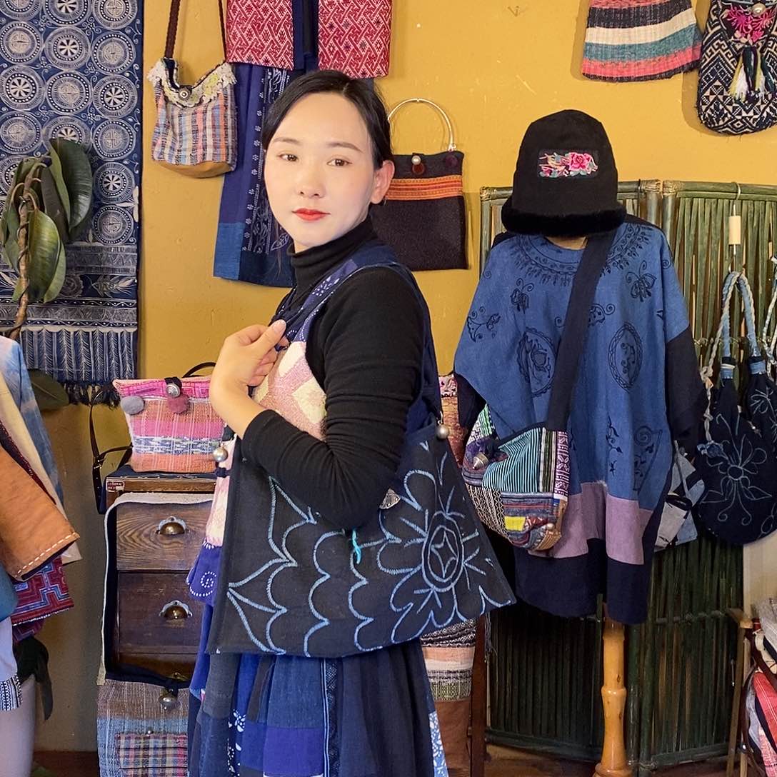 织绣手工制作包包