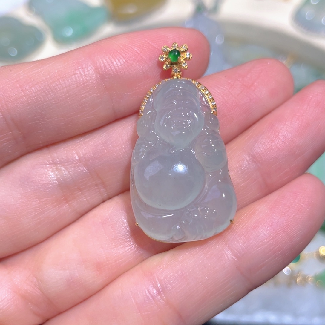 翡翠颈饰18K金镶嵌翡翠