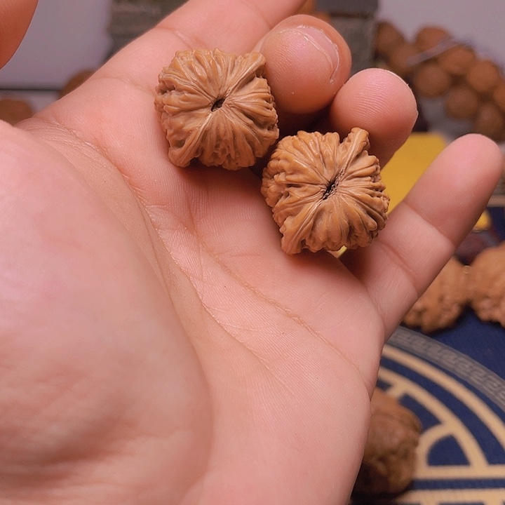 文玩核桃吊坠27手捻四座楼