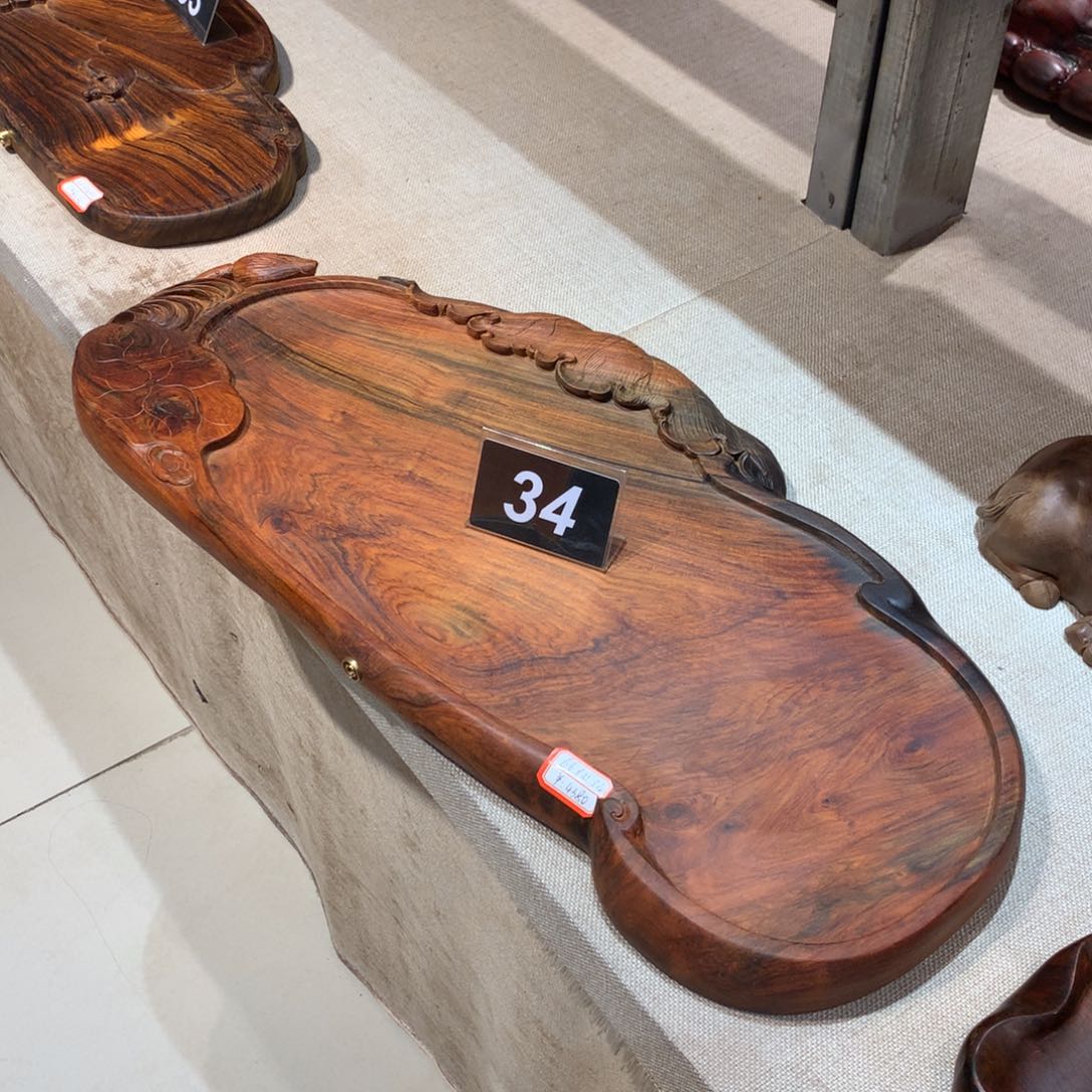 红酸枝木类桌人*间大红酸枝