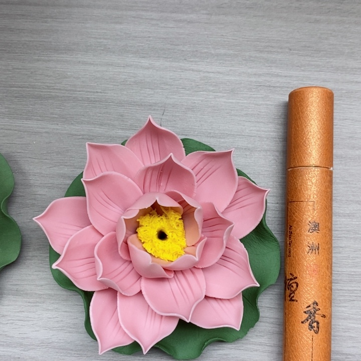 摆件陶瓷材料加工