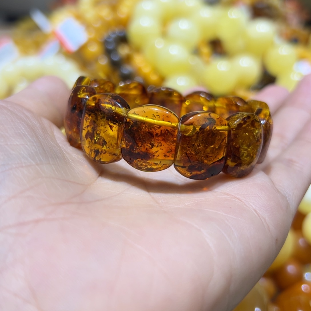 琥珀珠宝奇石未镶嵌
