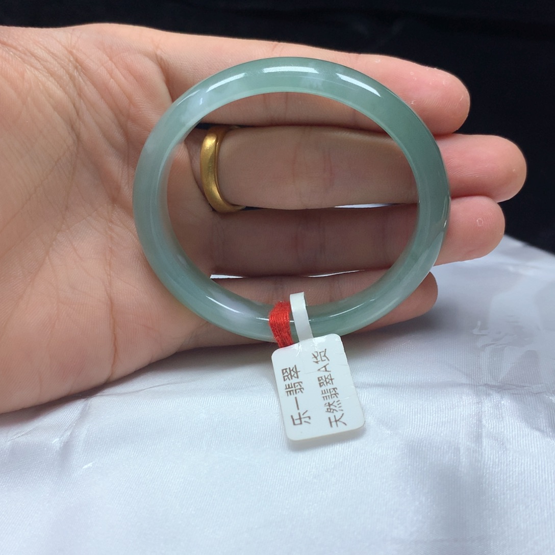 翡翠未镶嵌手镯（贵妃镯）53贵妃