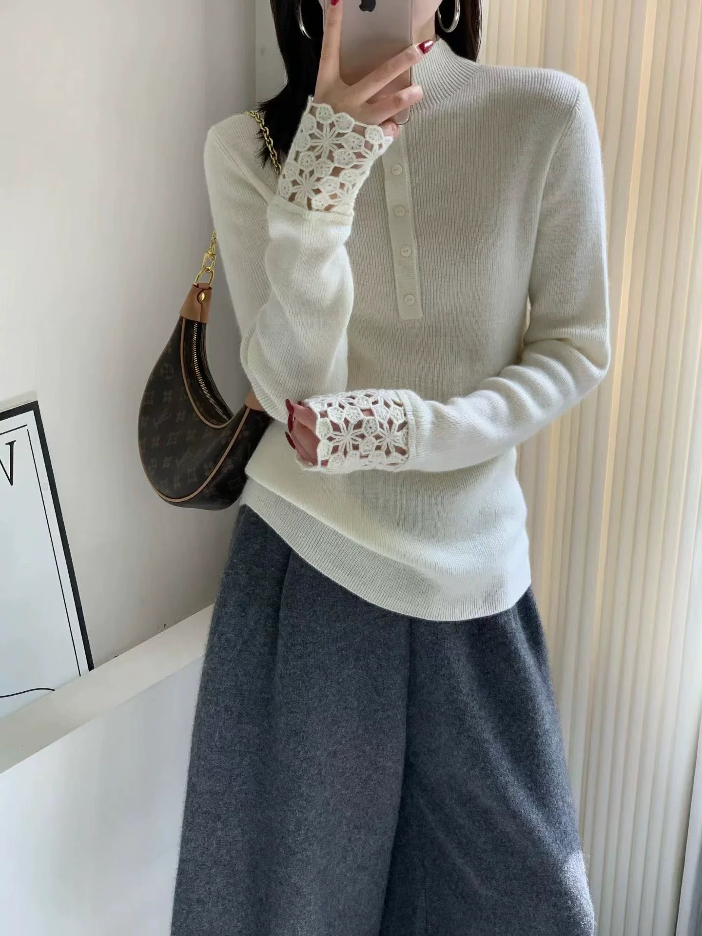 花边袖口绵羊毛半高领时尚高领镂空长袖针织打底衫女P6658