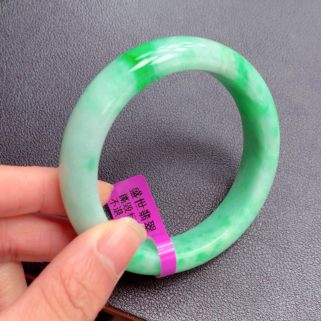 翡翠未镶嵌手镯缅甸翡翠
