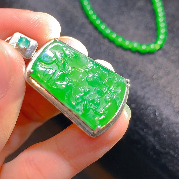 【闪购商品】翡翠颈饰未镶嵌翡翠