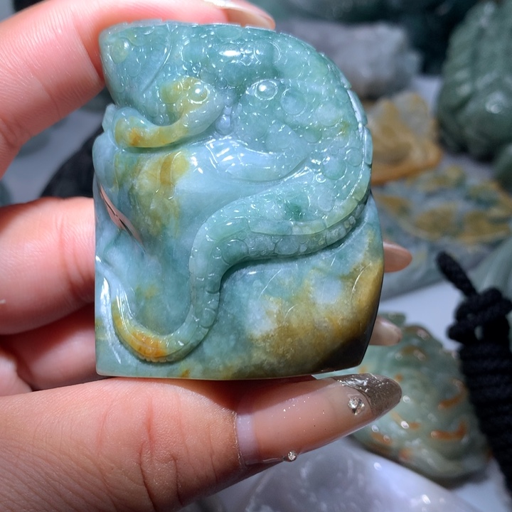 翡翠未镶嵌颈饰保真天然A货翡翠