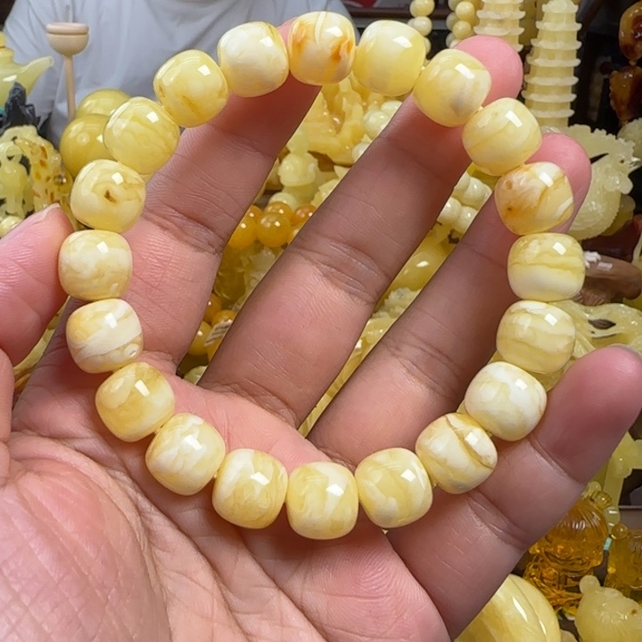 琪***！未镶嵌蜜蜡珠宝奇石