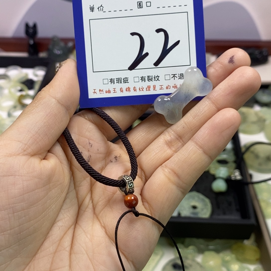 蛇纹石玉颈饰未镶嵌小****爷