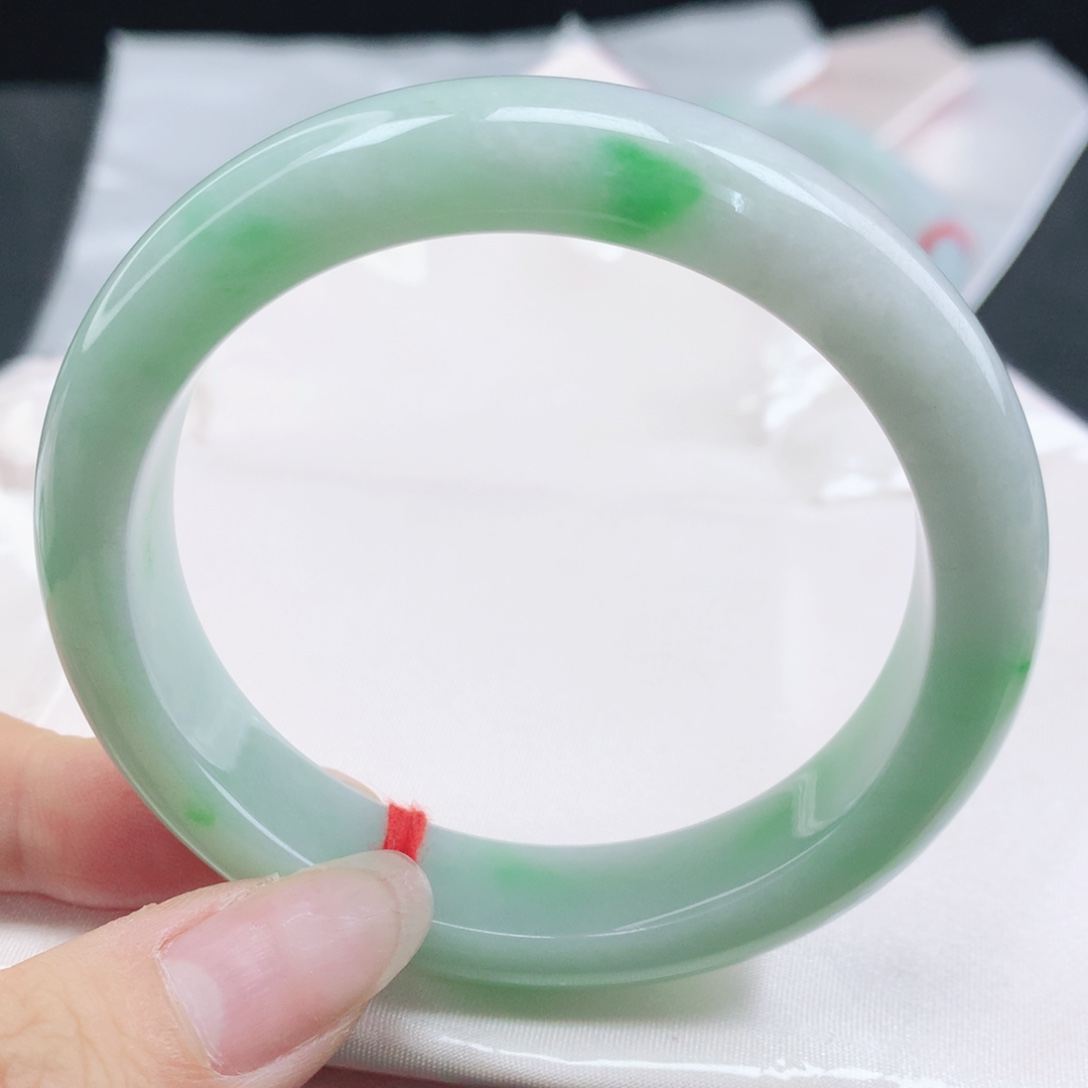 翡翠未镶嵌手镯缅甸57.0飘阳绿正圈