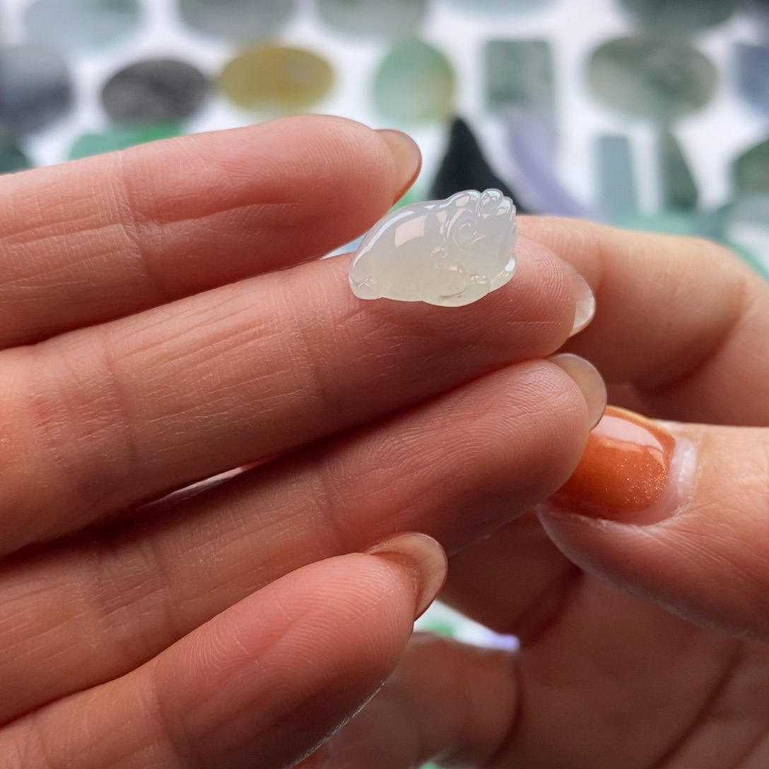 翡翠挂件未镶嵌天然翡翠