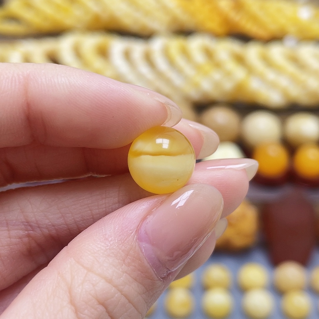 琥珀裸石未镶嵌蜜蜡圆珠11.8mm微瑕