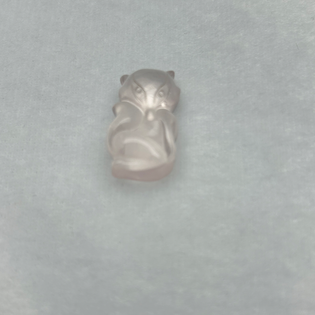 天然粉水晶小狐狸吊坠