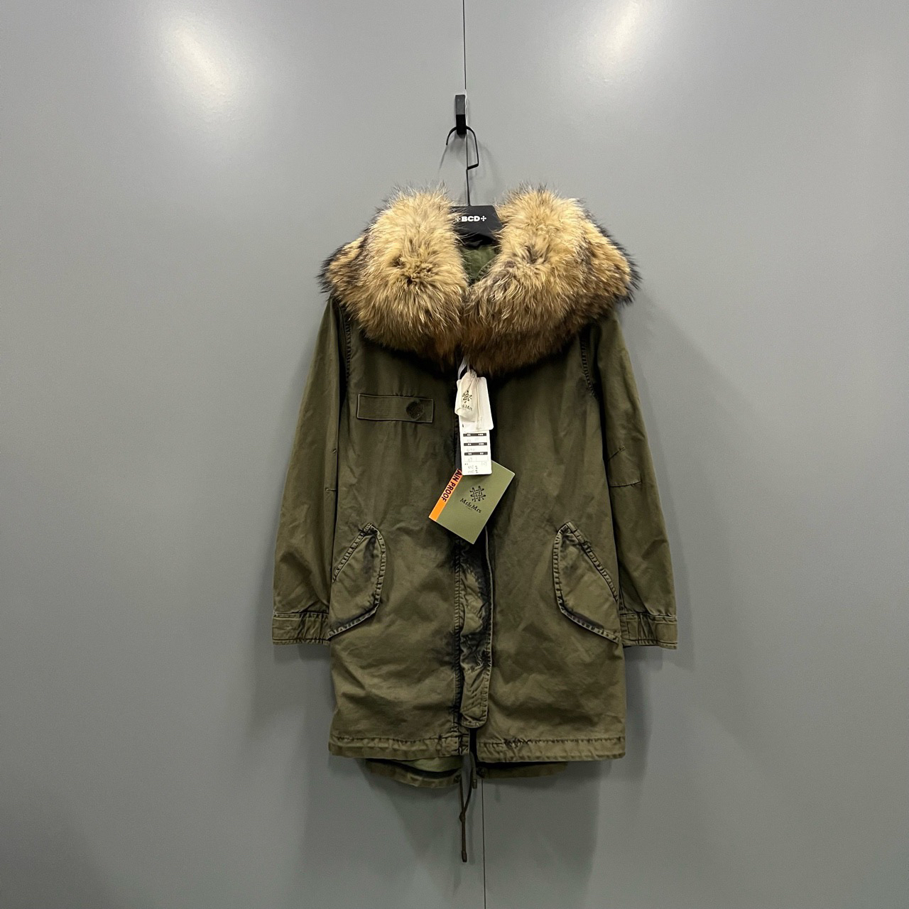 95新  （jp）军绿貂毛派克大衣 XXS码 