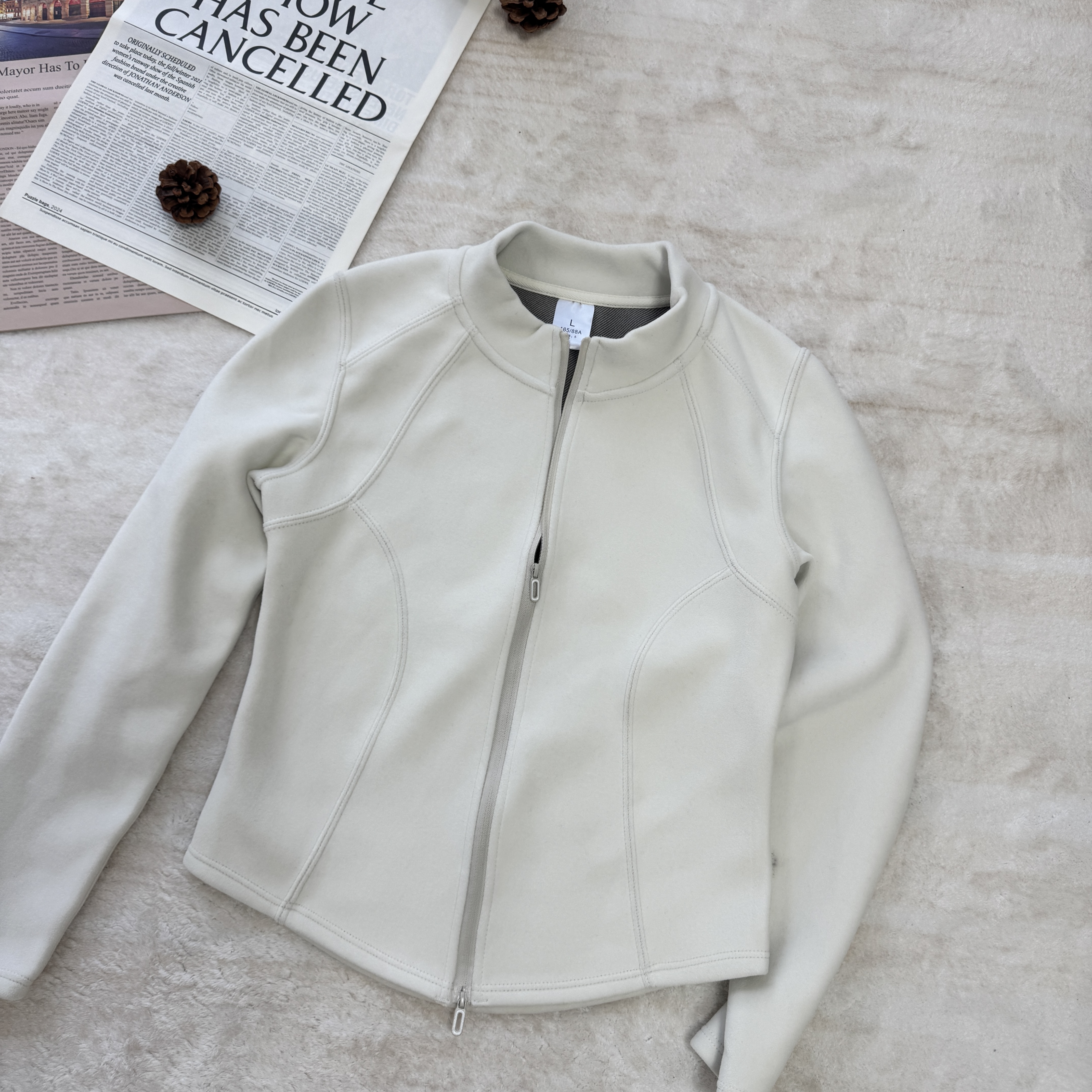 纯色长袖加厚款休闲风女秋冬短外套ol运动修身简约秋冬季