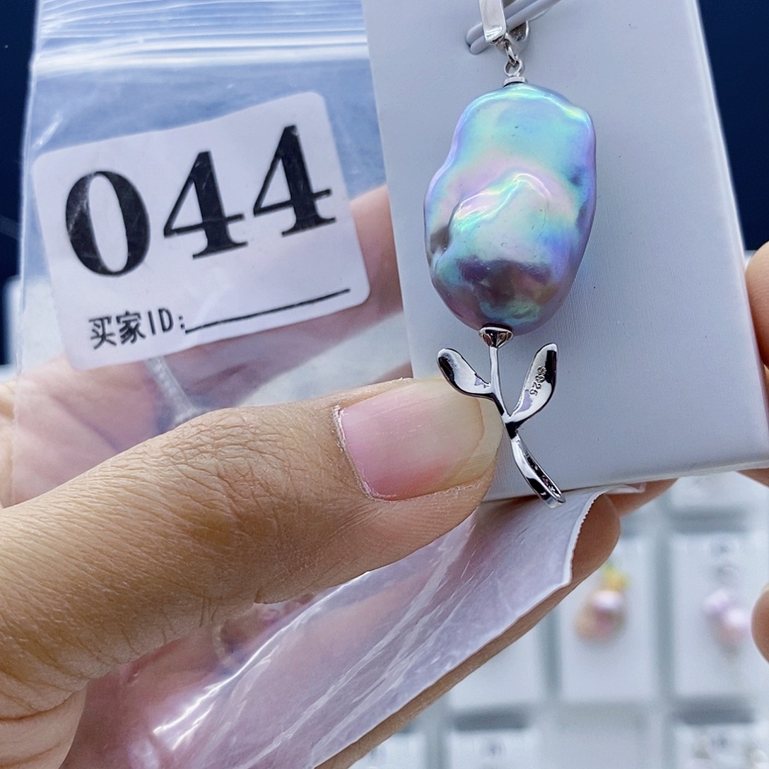 颈饰淡水珍珠钛钢