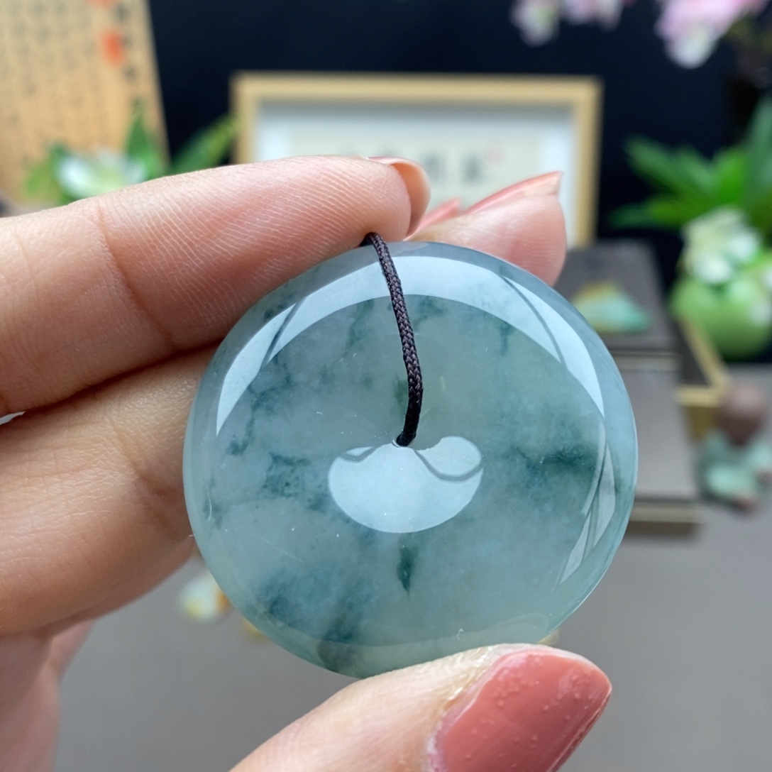 翡翠未镶嵌颈饰吊坠91