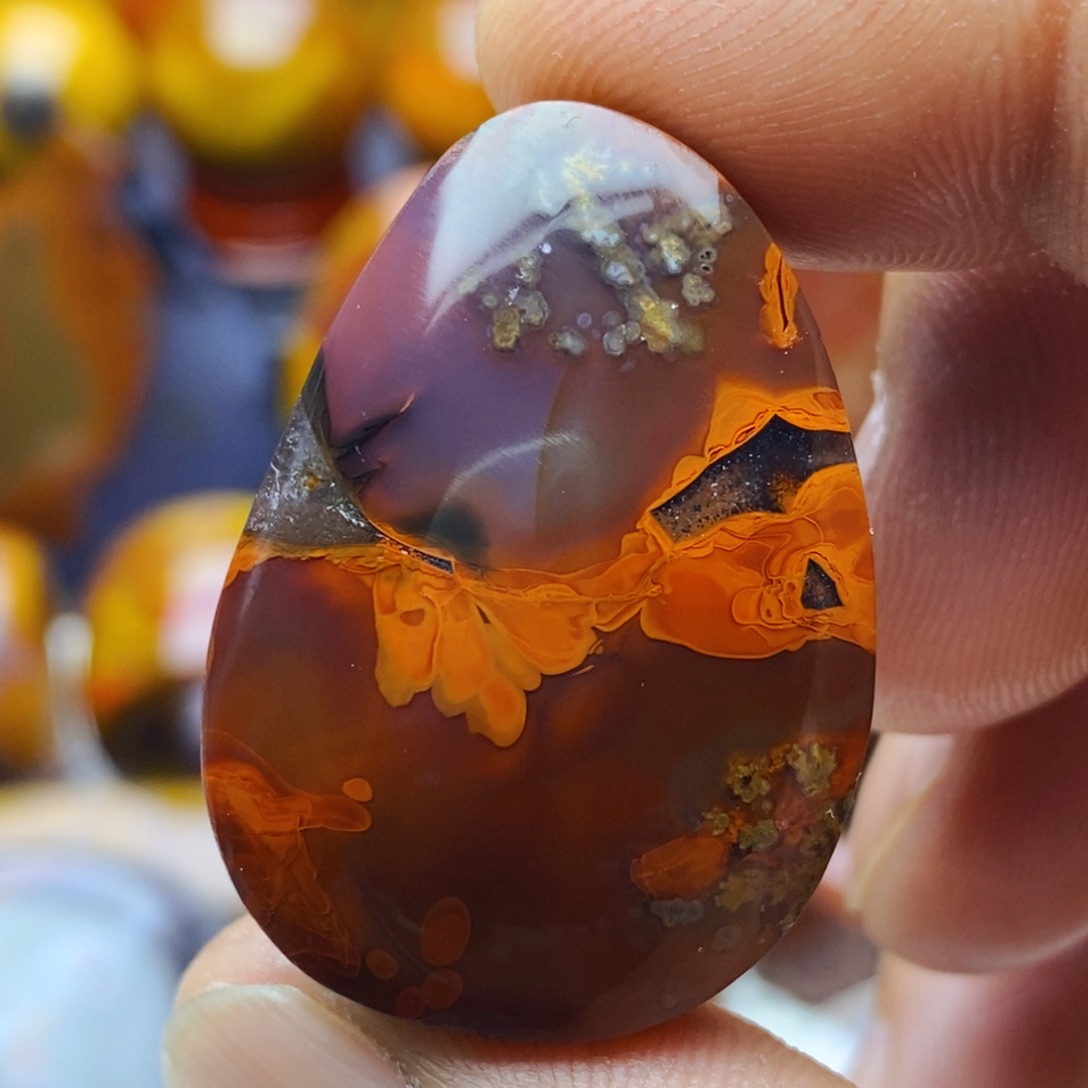 玛瑙/玉髓颈饰未镶嵌